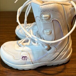 Morrow snowboard boots